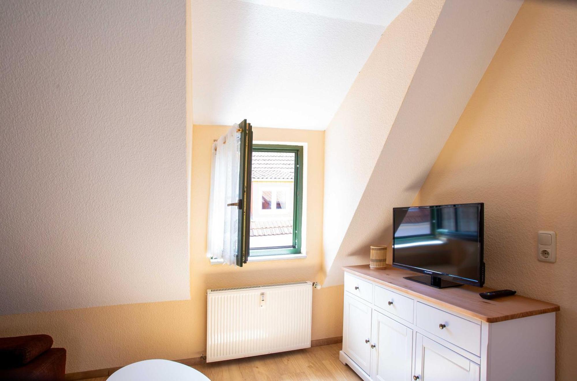 Mueritzwind In Der Warener Altstadt Waren  Extérieur photo